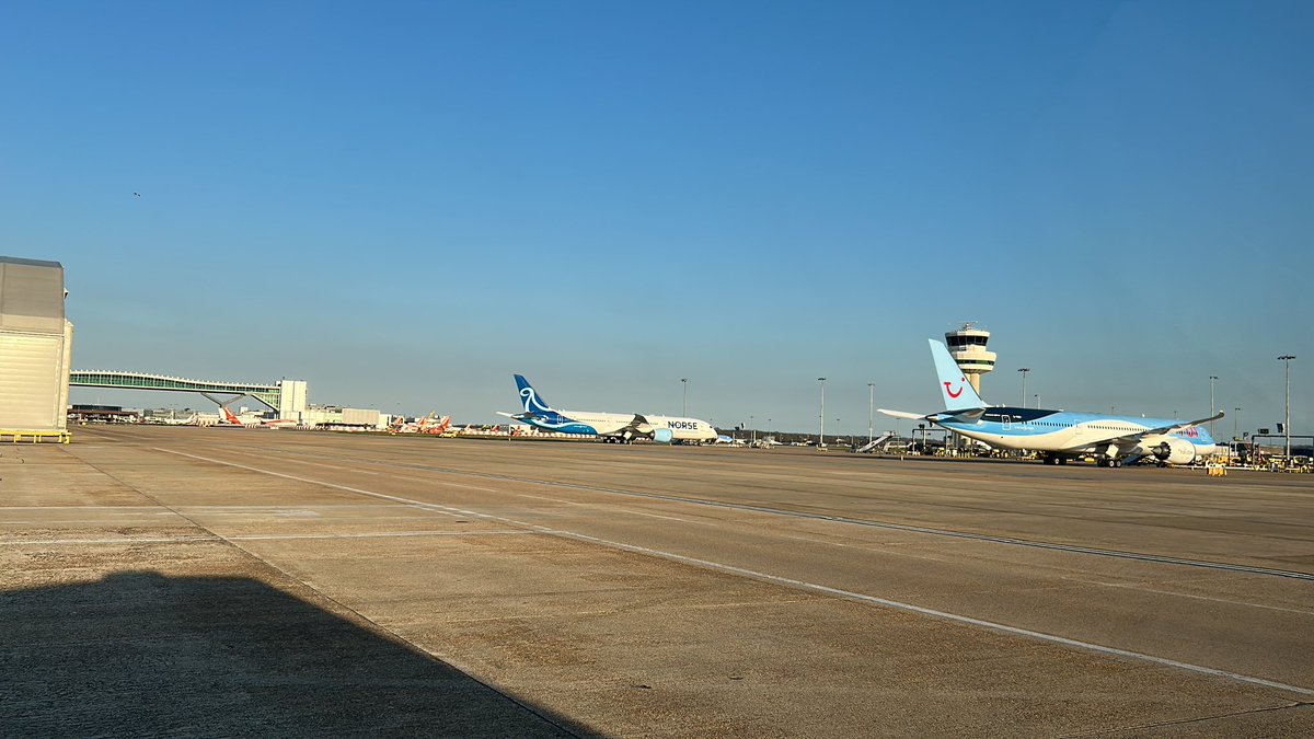 Robreferee's tweet image. Such a nicer place to be in the sunshine