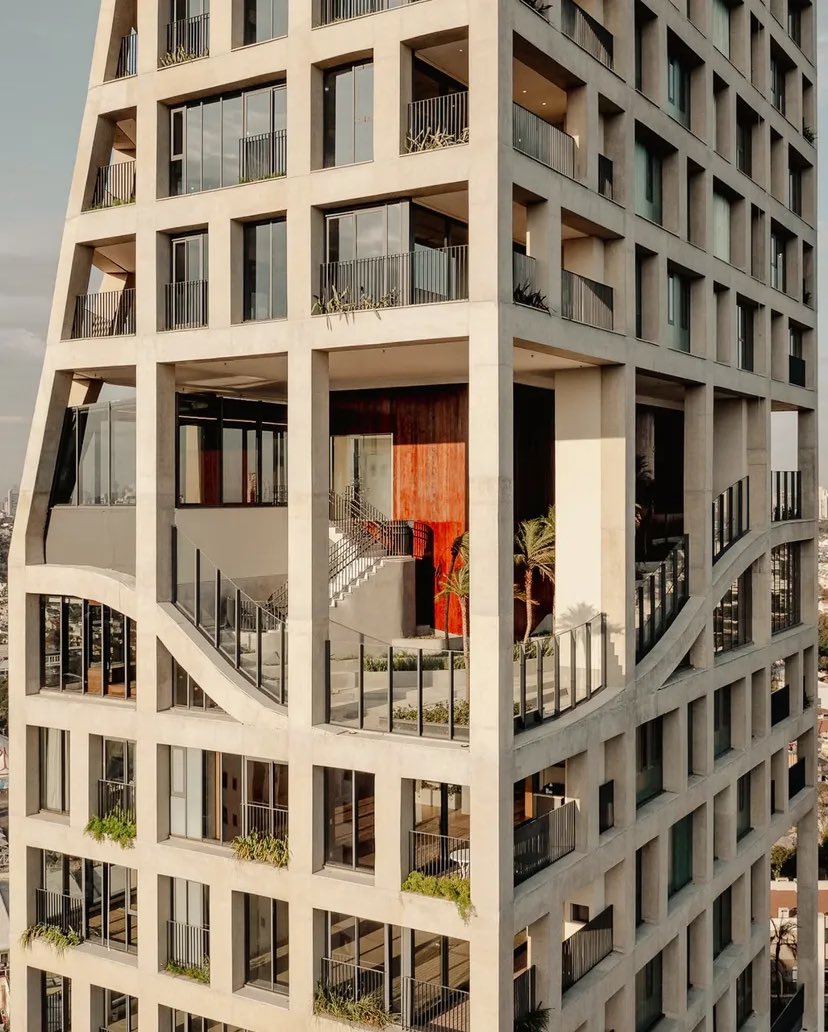 archivo_dise's tweet photo. Edificio Age 360
por  Architects Office y Triptyque
Curitiba, Brasil

Este edificio de viviendas alcanza 124 metros de altura, redefiniendo el horizonte de la capital del estado brasileño de Paraná. https://t.co/54d5lHXgsi
