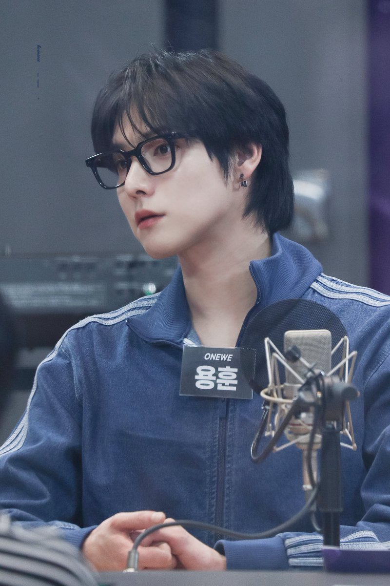 justONEWE's tweet photo. 냉미남,, 쿨톤의권위자,, 처연함의의인화,, https://t.co/JvJzdHAv9C
