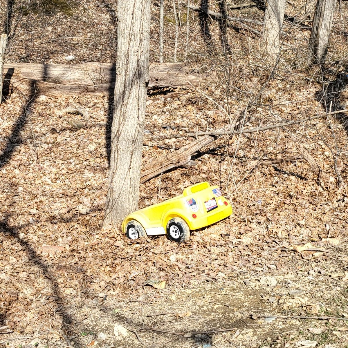 pj_sazz's tweet image. AND I SHOULD'VE CRASHED THE CAR
THE NIGHT I DROVE ALONE