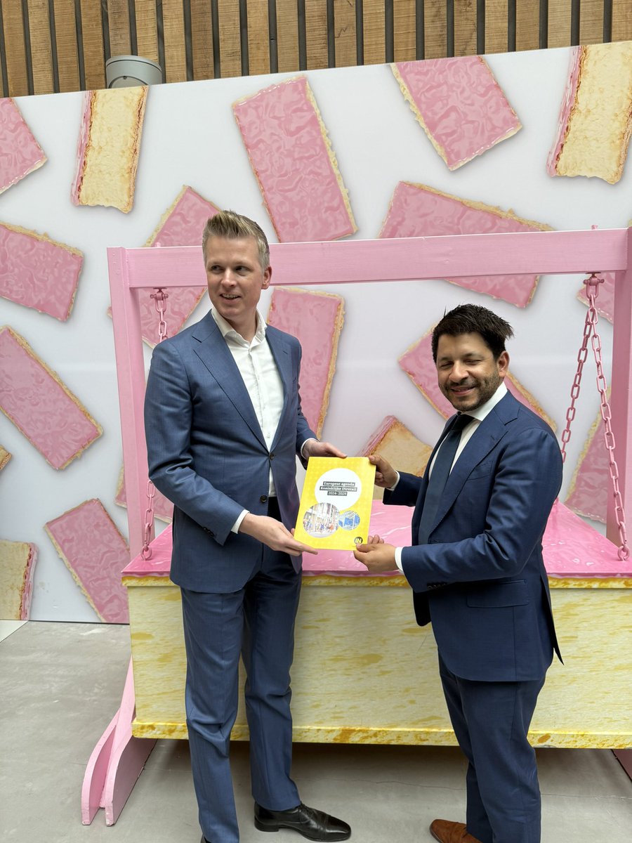 Erg leuk en nuttige nieuwe inzichten vanmiddag bij een werkbezoek aan de HEMA, mede georganiseerd door <a href="/INretail/">INretail</a>!