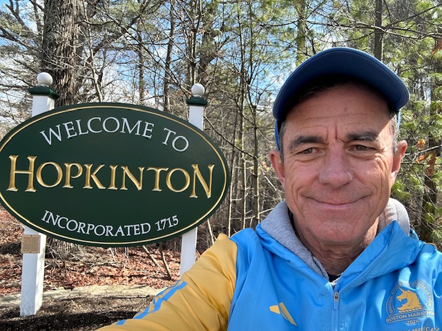 DMSE's tweet photo. 2025 BOSTON MARATHON   
I just arrived!  Am I a little bit too early???? https://t.co/mLoP4n9j4w