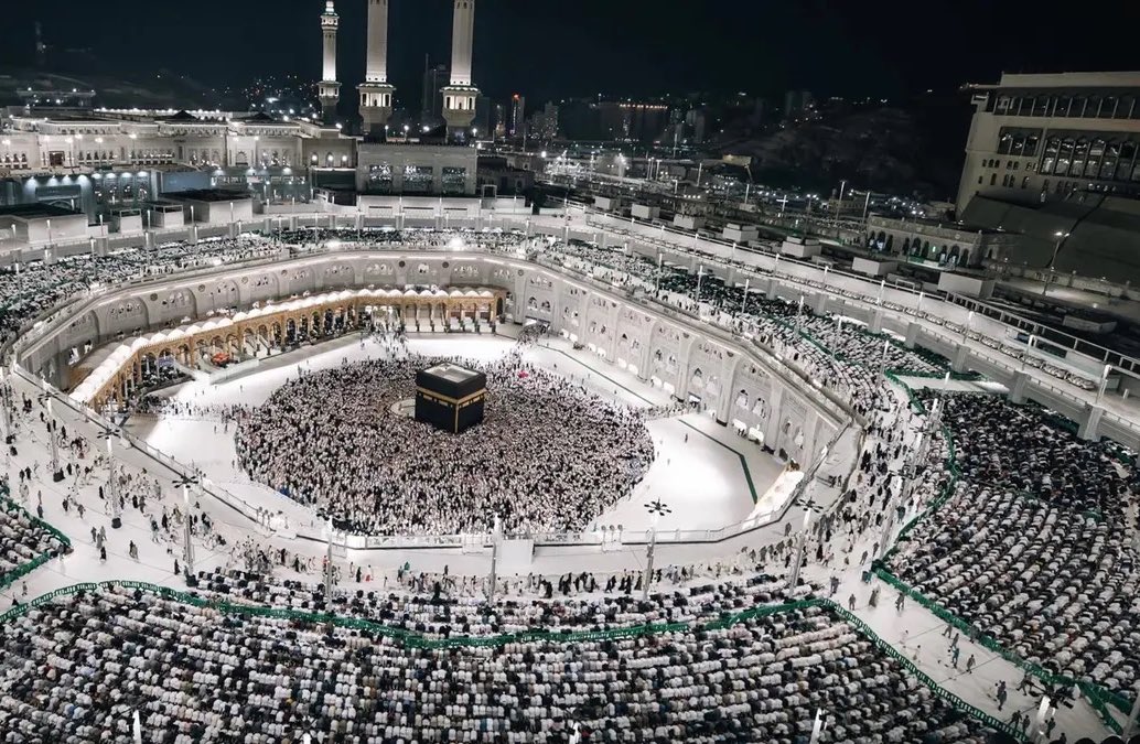 الخدمات الصحية التي قدمتها #السعودية في الحرمين الشريفين حتى 25 من شهر رمضان:

أكثر من 52 ألف زيارة لأقسام الطوارئ.

10 آلاف حالة استفادت من خدمات الرعاية الأولية.

إجراء 400 عملية جراحية.

أكثر من 150 قسطرة قلبية.

3 آلاف جلسة غسيل كلى.

مباشرة أكثر من 46 ألف بلاغ صحي في مكة