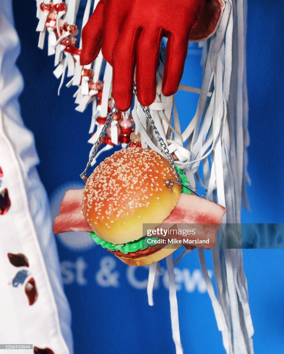 the burger got its own getty image is so funny