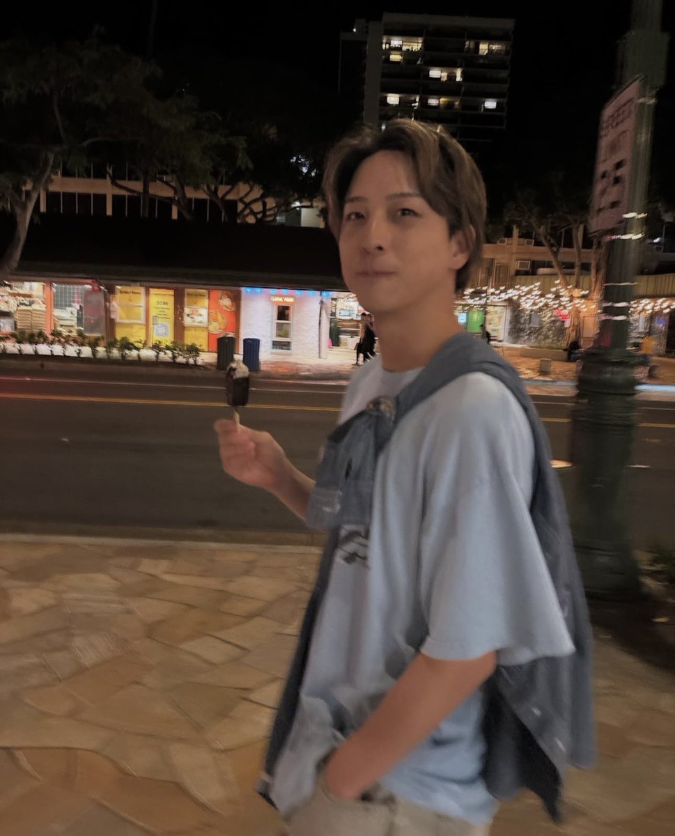 ShinoDontlookme's tweet photo. 普通にむり
2人で居酒屋行って気分よくなってコンビニアイス食べながら帰りたいもんな普通に
夫になってくれねえかまじで https://t.co/vzPPh5Rpm4