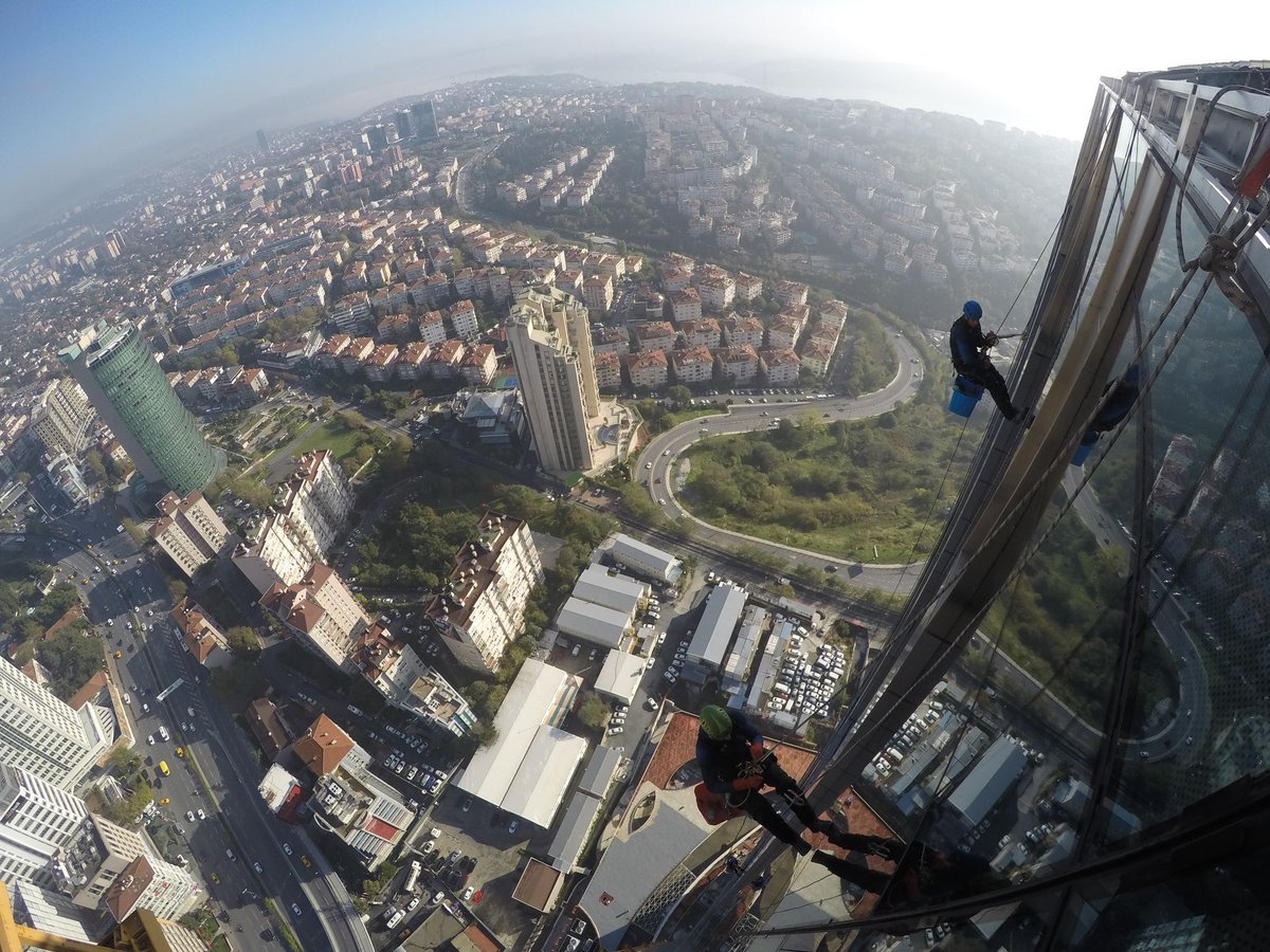 Kış güneşinde çalışmanın keyfini yazarak anlatmazdık!

Proje: Dış Cephe İzolasyon
Lokasyon: Süzer Plaza, İstanbul
Yükseklik: 110m

#ropeaccess #workatheight #irata #healthandsafety