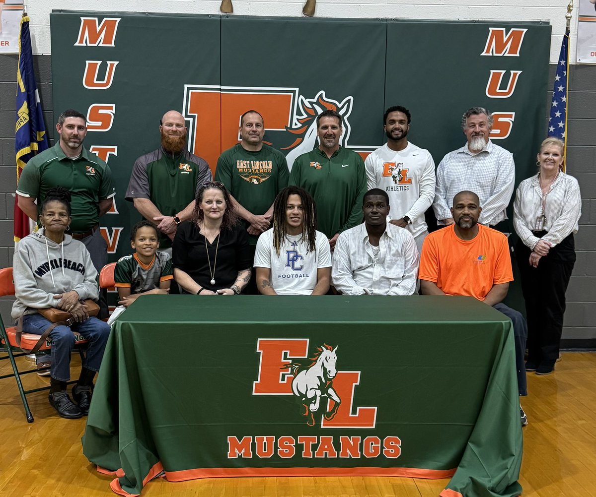 Recruit_ELHS's tweet image. Congratulations to LJ Forney on signing with Presbyterian!!!