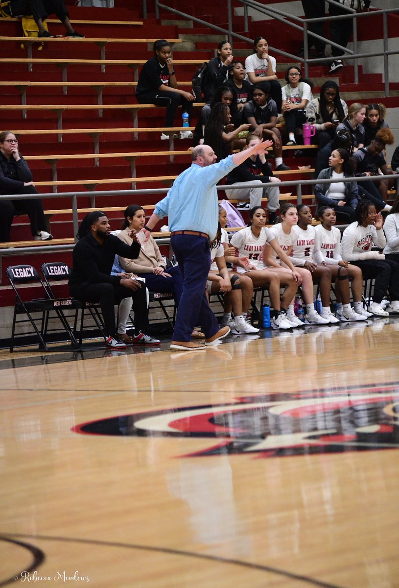 Tyler ISD’s Ross Barber wins TABC’s 6A Outstanding Coach Award 🏀

For more visit tylerisd.org/news