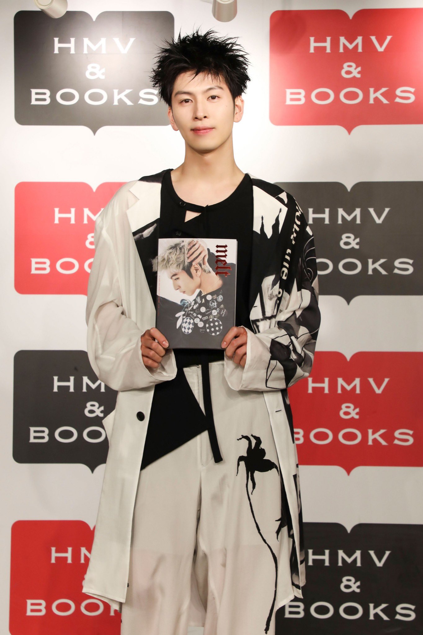meltパーティ　バラ　長谷川慎 長谷川慎（THE RAMPAGE）FASHION STYLE BOOK『melt』2025年3月20