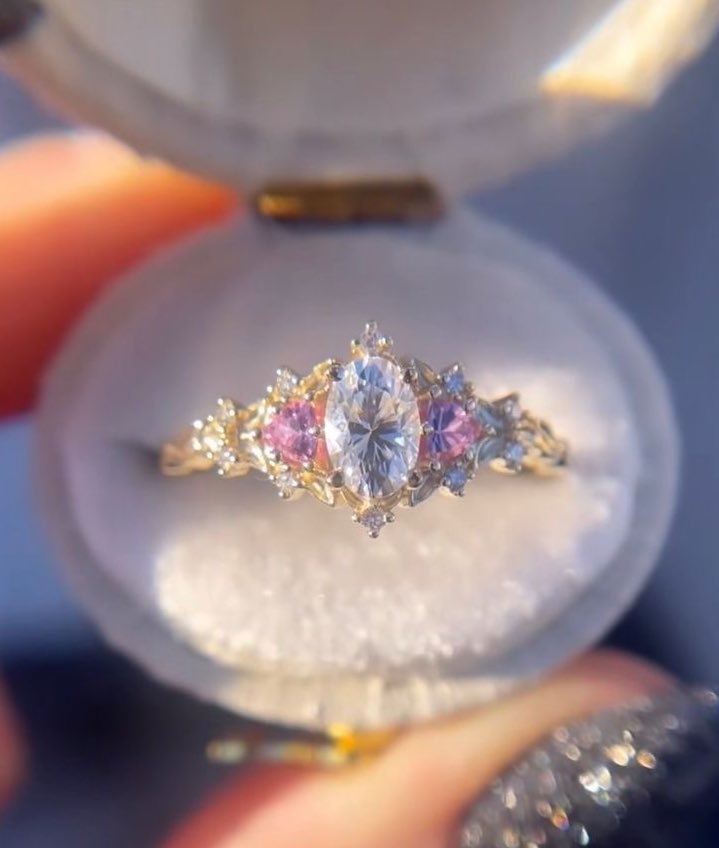 heart_jpg's tweet photo. princess rings https://t.co/l1bpoRNmmc