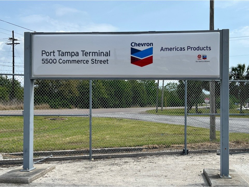 Tampa_Bay_Signs's tweet image. Sign Update - Installed new pan-formed sign panels, fabricated new aluminum retainer bars, and repaired the LED lighting for the Chevron station located at the Port Tampa Bay.
#signrepair #signupdates