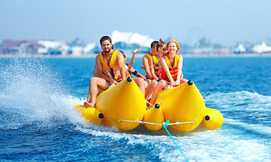 Sohail_Kumar93's tweet photo. Ready for an adrenaline-pumping ride? Experience the thrill of Banana Boat Riding in Dubai! 🌊 Hold on tight as you glide over the waves with your crew!

Check out this exciting blog: https://t.co/T4GCRy7mLo

#DubaiAdventures #BananaBoatRide #WaterSportsDubai #ThrillSeeker https://t.co/TTqR5uIYZM