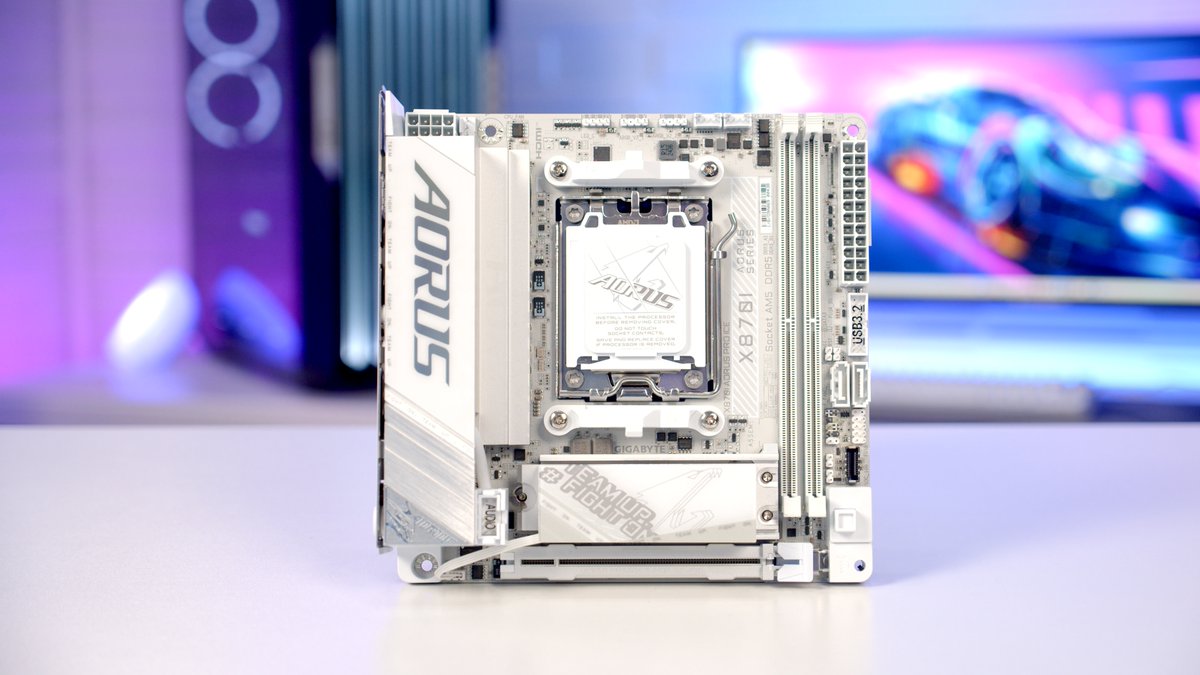 Christopher Flannigan (@chris_pc_builds) on Twitter photo Looking for a white mini ITX motherboard? Check out my unboxing and overview of the X870i AORUS PRO ICE youtu.be/mNDJYmJcpCc <a href="/AORUS_UK/">AORUS UK & IE</a> Build coming soon! Looking for a white mini ITX motherboard? Check out my unboxing and overview of the X870i AORUS PRO ICE youtu.be/mNDJYmJcpCc <a href="/AORUS_UK/">AORUS UK & IE</a> Build coming soon!
