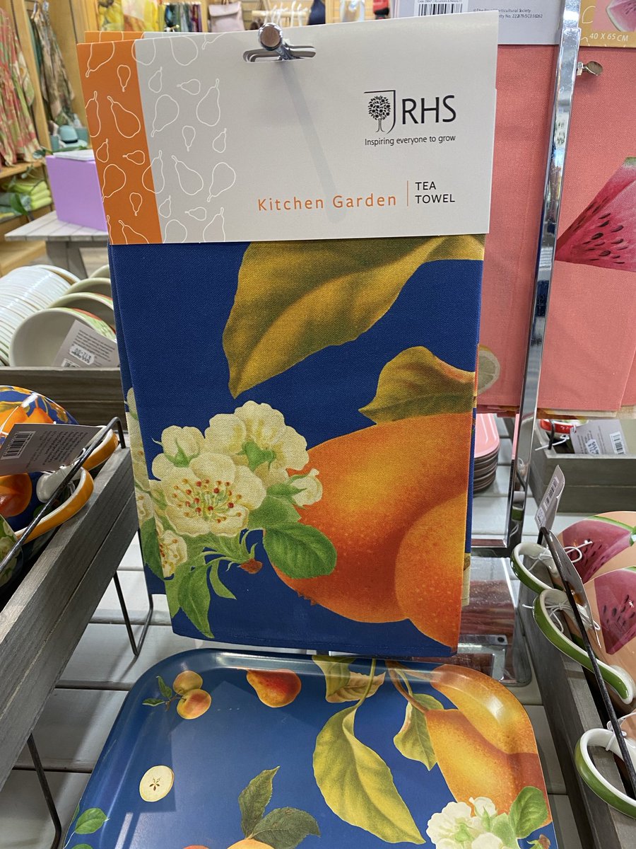 Harlow Carr garden shop is so full of tea towels that I didn’t buy any