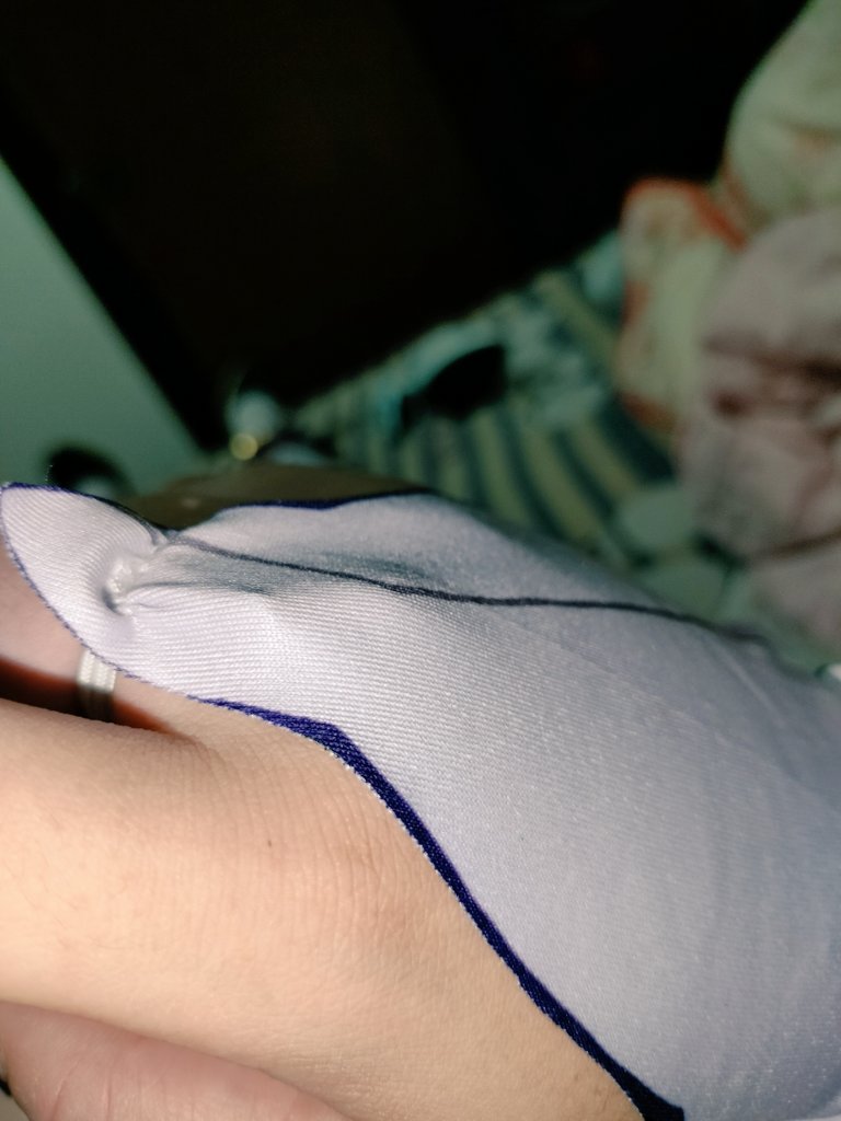 这算袖套么，好反人类，勒缺血了都_(:з」∠)_