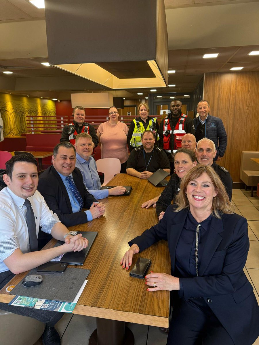 Productive Business Community Breakfast Meeting held earlier.

Partnership working with discussions including:
🟡 Litter picking
🟡 Partnerships
🟡 ASB
🟡 Food delivery services
🟡 Business crime initiatives
🟡 Recruitment fairs
🟡 Family fun days

#supportlocal #gloucester