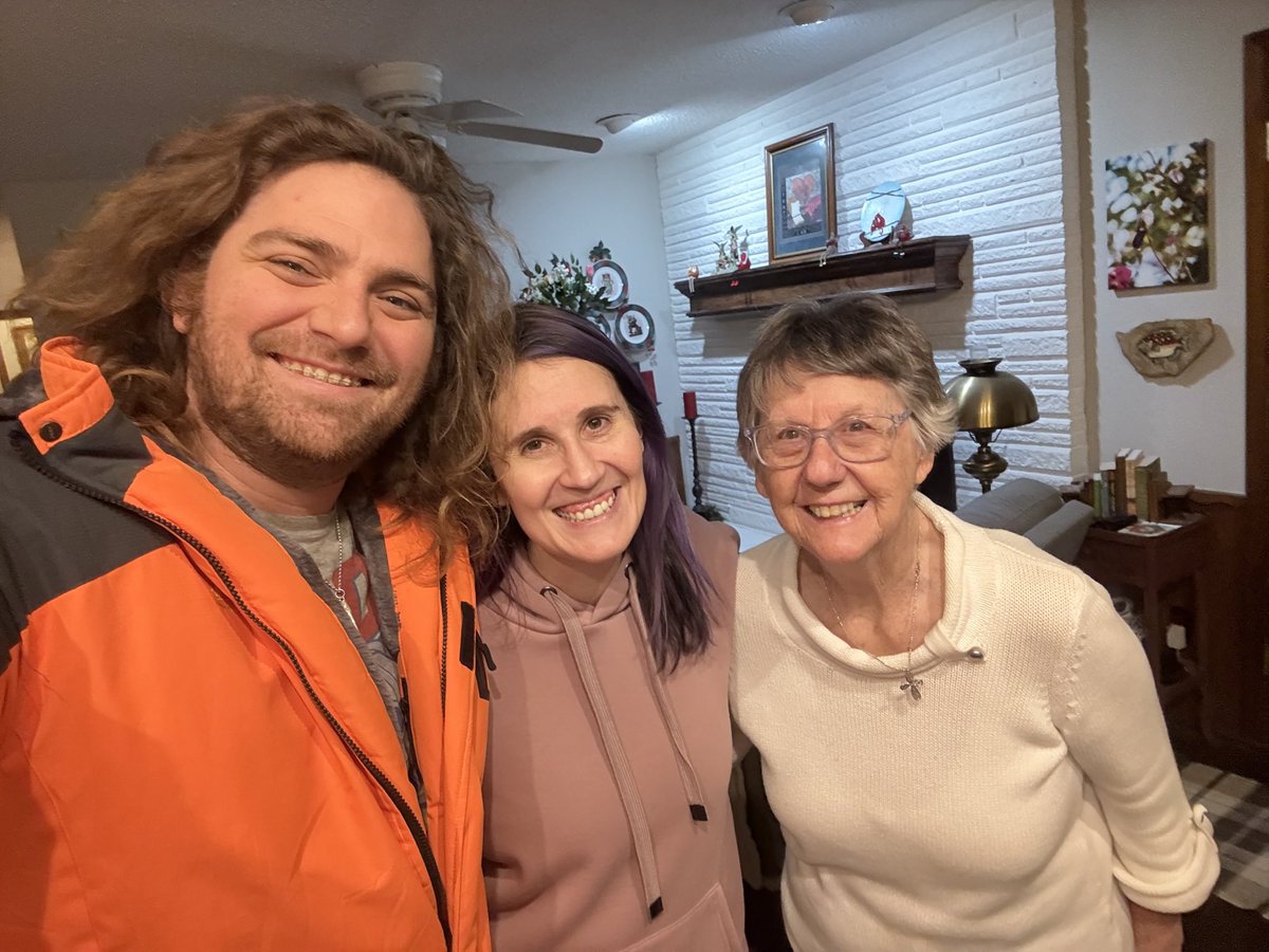 Family fun with MeMaw!!
#family #Travel #memaw #oklahoma #zelena #jacey