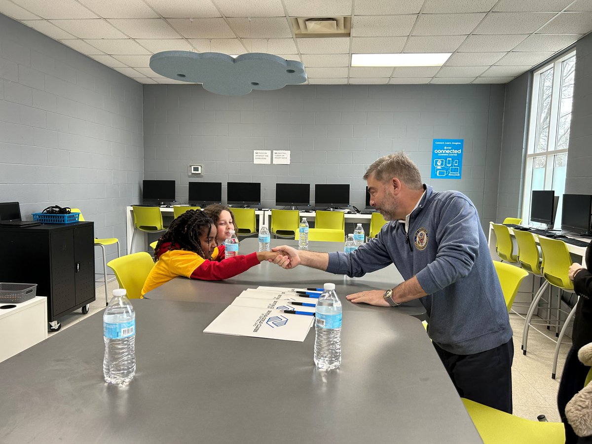 Boys & Girls Clubs of Central Ohio (@bgccentralohio) on Twitter photo Thanks to <a href="/RepMikeCarey/">Congressman Mike Carey</a> for recently visiting the J. Ashburn Club on the west side of Columbus to tour the <a href="/ATTPublicPolicy/">AT&T Public Policy</a> Connected Learning Center and discuss how important digital skills are to students in Columbus. Thanks to <a href="/RepMikeCarey/">Congressman Mike Carey</a> for recently visiting the J. Ashburn Club on the west side of Columbus to tour the <a href="/ATTPublicPolicy/">AT&T Public Policy</a> Connected Learning Center and discuss how important digital skills are to students in Columbus.