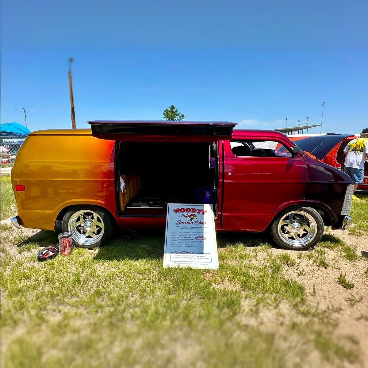 _VanCult_'s tweet photo. Happy Gullwing Door Wednesday!
..
#tagtheowner #woodyssmokinchopvan #tagthephotographer
..
#gullwingdoorwednesday #gullwingdoor #van #windowvan #wednesday #dodge #dodgevan #bvan #mopar #van #vannin #customvan #boogievan #showvan #vanporn #vanlife #vancult #getinandgetiton https://t.co/JgmJlGHQdc