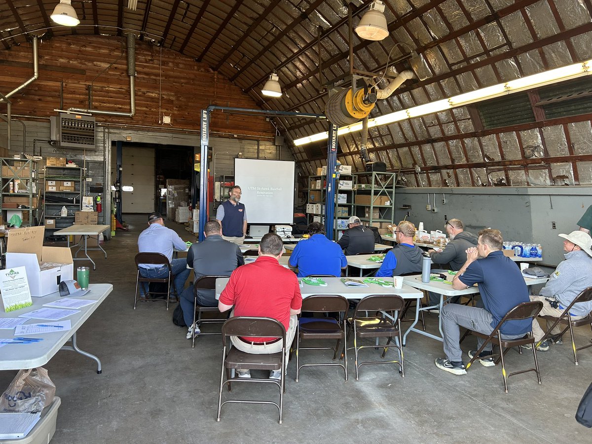 Dr Wes Totten from UT Martin kicking things off this morning.