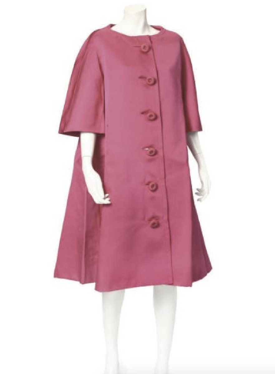 It doesn't get much more quintessentially 1960 than this look by #Dior. #Frockingfabulous #Fashionhistory via Christie's.
