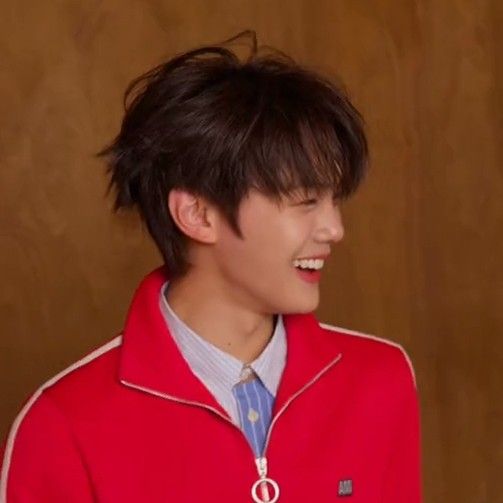 jsngseob's tweet photo. 10. Fi ke wandut: gua kira jamet yang w elu ternyata jamet lemah lembut dan imut! 
11. Kaos One-piece
12. Drink
13. Jeno? 3 tahun
14. Pic
15. taken drink
16. For me teh yeri
17. Pic
18. Pic
19. Pic
20. Drink https://t.co/klRzsvDmcH