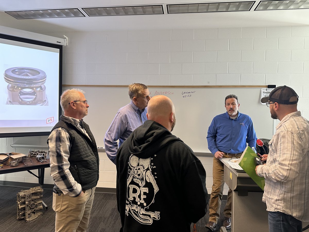 #ConservFS and #Growmark teamed up with the Illinois College Automotive Instructors Association (ICAIA)to be part of a 2-day seminar held at the College of Lake County in Grayslake, Il. The topic was educating and understanding lubricants to their students. #FSProud