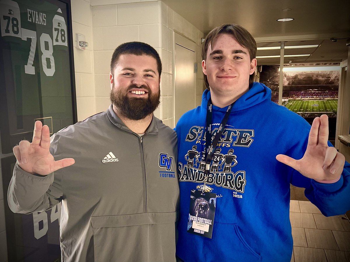 Nick Barrett (@nickbarrett56) on Twitter photo Thank you <a href="/CoachOlsonGVSU/">Coach Ryan Olson</a> for the GVSU junior day invite! Awesome experience and an even better program! ⚓️⬆️ <a href="/CoachMurphCSHS/">Coach Murph</a> <a href="/OLMafia/">OL MAFIA</a> Thank you <a href="/CoachOlsonGVSU/">Coach Ryan Olson</a> for the GVSU junior day invite! Awesome experience and an even better program! ⚓️⬆️ <a href="/CoachMurphCSHS/">Coach Murph</a> <a href="/OLMafia/">OL MAFIA</a>