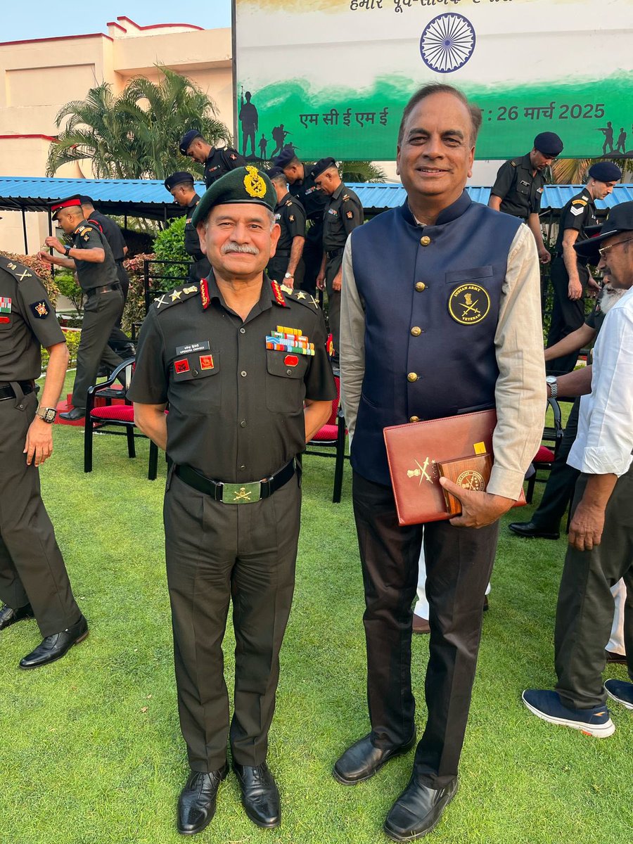 CoreenaSuares2's tweet photo. A Gentleman and a dear friend, @Majorkiran has been was conferred the Chief of Army Staff “Prashansa Patr” (Appreciation Letter) for his services as a veteran. 

The award consists a scroll with citation and a specially crafted medallion titled “Once a Soldier , Always a Soldier”.
Maj Shiva Kiran was commissioned as a Second Lieutenant into the Army Service Corps (ASC) of the Indian Army on completion of training from the Officers Training Academy (OTA) Chennai in August 1989. He opted for release in July 1995 as a Major.  Post his release he is actively associated with Environmental Stewardship (Solid Waste Management).  He has a Phd in Development Studies from the Centre for Economic and Social Studies. 

Maj Kiran’s first posting was in Pathankot. His other postings were at Bareilly, Dehradun and Rajouri.  He served in the difficult sectors of Jammu Kashmir, Rajasthan and Punjab.