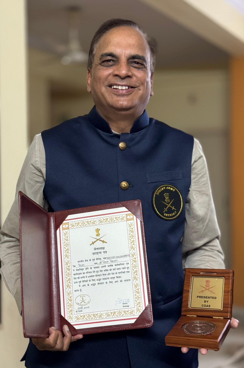 CoreenaSuares2's tweet photo. A Gentleman and a dear friend, @Majorkiran has been was conferred the Chief of Army Staff “Prashansa Patr” (Appreciation Letter) for his services as a veteran. 

The award consists a scroll with citation and a specially crafted medallion titled “Once a Soldier , Always a Soldier”.
Maj Shiva Kiran was commissioned as a Second Lieutenant into the Army Service Corps (ASC) of the Indian Army on completion of training from the Officers Training Academy (OTA) Chennai in August 1989. He opted for release in July 1995 as a Major.  Post his release he is actively associated with Environmental Stewardship (Solid Waste Management).  He has a Phd in Development Studies from the Centre for Economic and Social Studies. 

Maj Kiran’s first posting was in Pathankot. His other postings were at Bareilly, Dehradun and Rajouri.  He served in the difficult sectors of Jammu Kashmir, Rajasthan and Punjab.