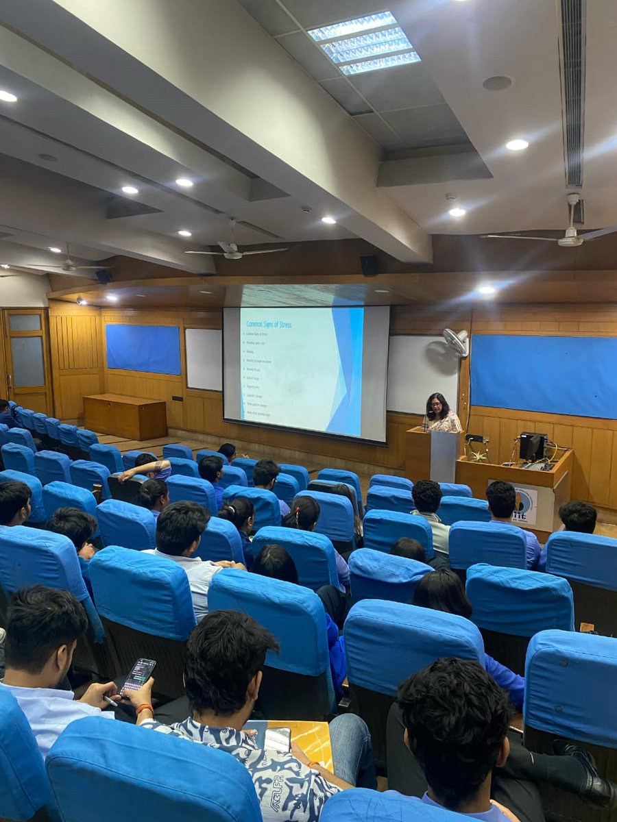 Msif_ngo's tweet photo. Proud to deliver a workshop at JP Institute of Information Technology on managing stress & achieving academic success for MBA students! Led by our MD, Dr. Sanhita Chaudhary #MentalHealthMatters #AcademicSuccess #Workshop #maanvardhan #msif https://t.co/67lFLzjHMw
