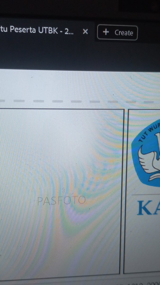 semangatpren's tweet photo. IH KAGET BGT KOK GA MUNCUL PDHL DI BIODATA UDH ADA KOK FOTONYA😭😭😭😭. INI GMN YAH?HUBUNGIN EMAIL NYA AJA? https://t.co/1memYH0Is2