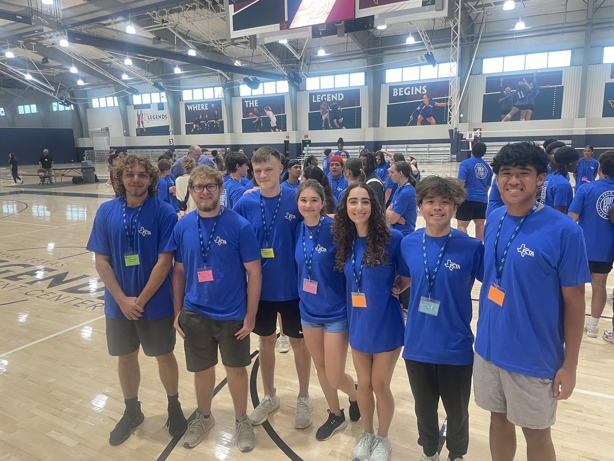 CHighFB's tweet photo. Growing the profession today at the @TMCACoaches Student Seminar! It’s gonna be a great day! #GrowMoreCoaches https://t.co/3ZsyzEz9CU