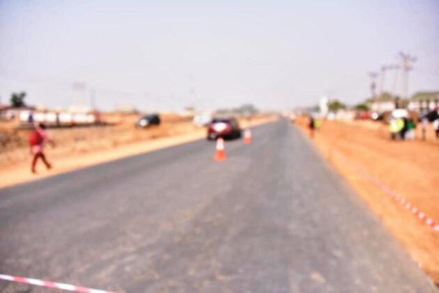 KOKUNSANI's tweet photo. Aikin wanda ya kai tsawon kilomita 164, wani bangare ne na aikin babban titin Abuja – Kaduna – Zariya – Kano, wanda gwamnatin da ta shude ta kammala yawancinsa. Gwamnatin Tinubu ta bayyana kudirinta na kammala aikin. https://t.co/WOmC4yVxsI
