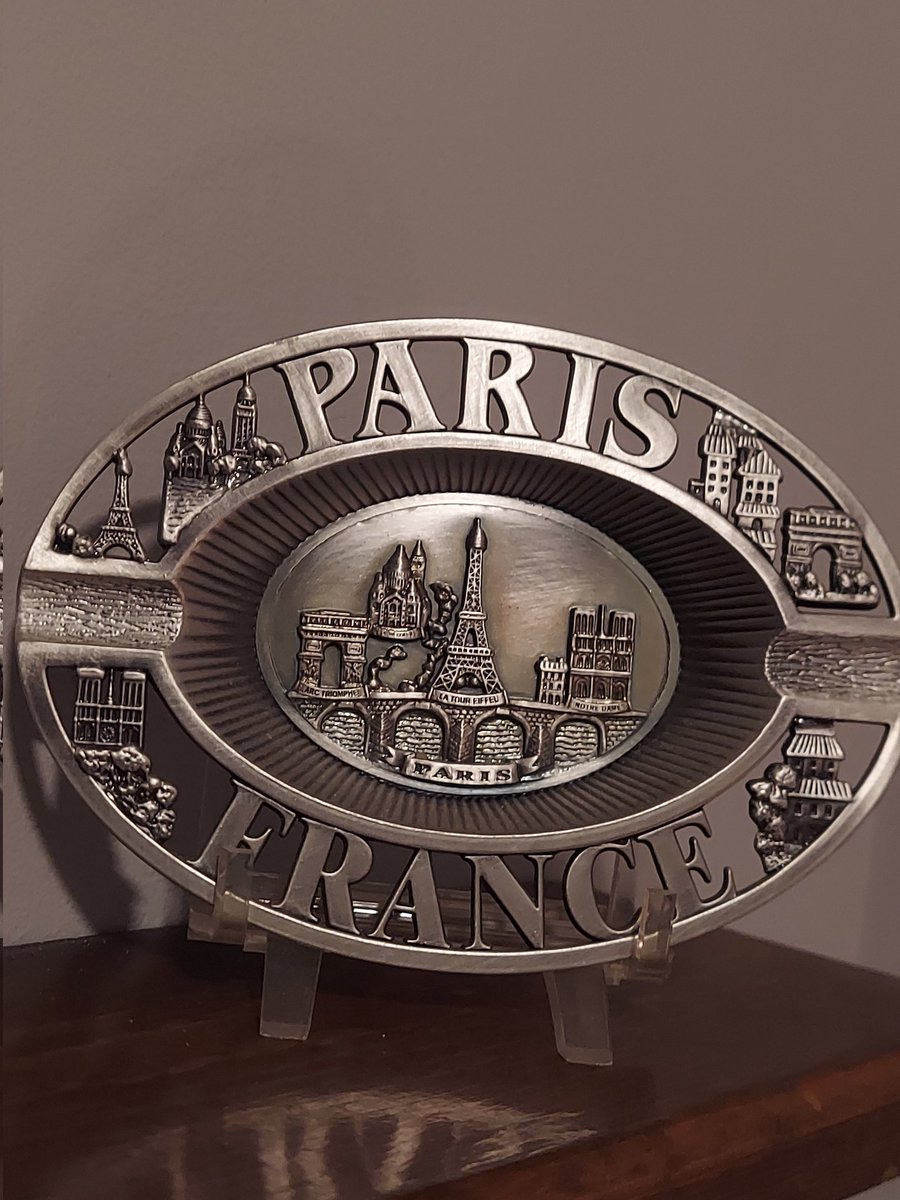 Southernvaper (@southernvaper1) on Twitter photo <a href="/grove_mitchell/">Grove Mitchell</a> This is the 1 ashtray I keep in my home. I keep one on my back porch since it's seems it's a revolving door for friendship and a few still smoke. This 1 inside reminds me of the things I can do now that I couldn't do while I was smoking. ๐ <a href="/grove_mitchell/">Grove Mitchell</a> This is the 1 ashtray I keep in my home. I keep one on my back porch since it's seems it's a revolving door for friendship and a few still smoke. This 1 inside reminds me of the things I can do now that I couldn't do while I was smoking. ๐