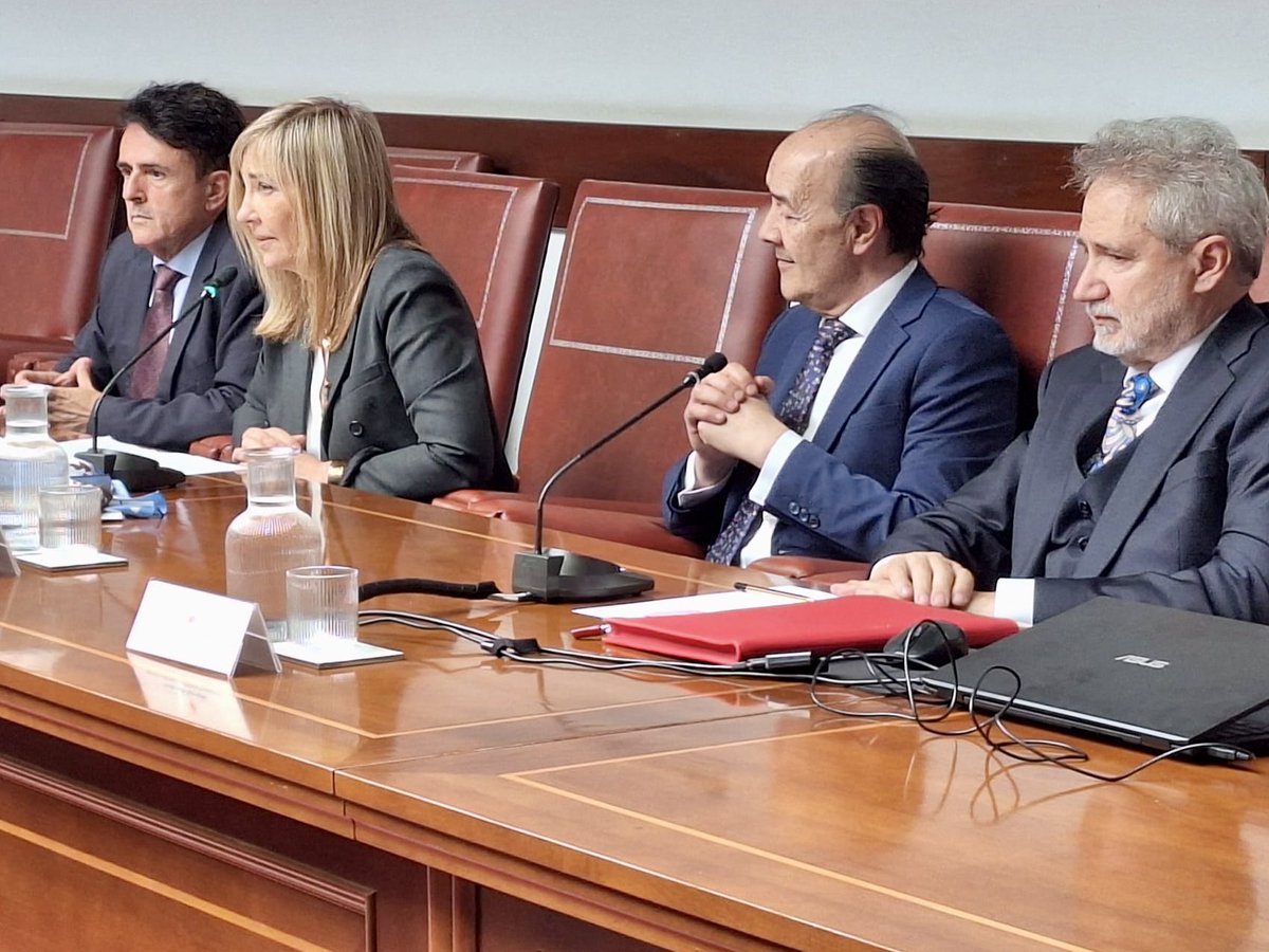 🗣️ La presidenta del TS y del CGPJ reclama más recursos para la Justicia ante el próximo despliegue de los tribunales de instancia

📄 Nota informativa: poderjudicial.es/cgpj/es/Poder-…
