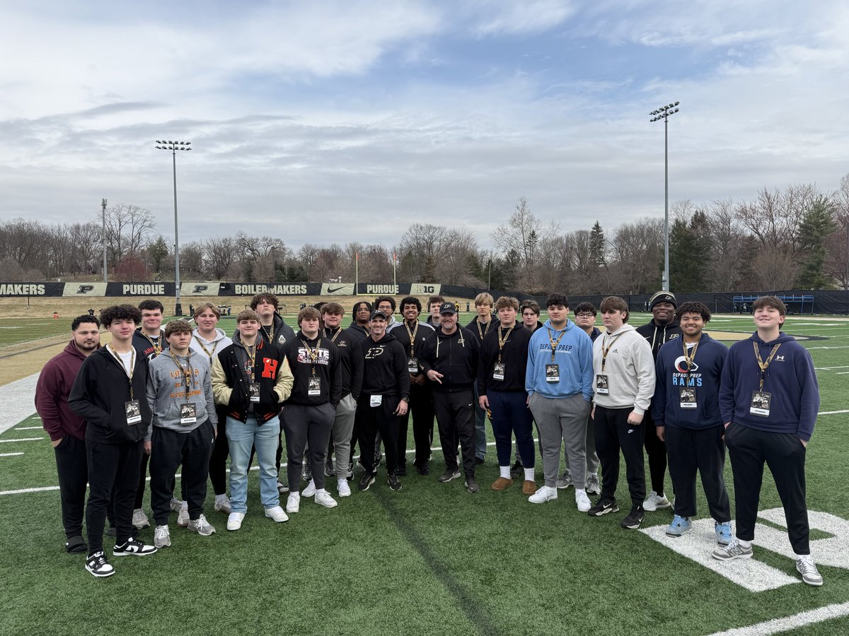 Coach Chris Roll (@coachchris_roll) on Twitter photo Looks like some of Chicago's best OL had a day yesterday w/ <a href="/BoilerFootball/">Purdue Football</a>. Proud that the CFBR is helping connect Chicago's <a href="/OLMafia/">OL MAFIA</a> w/ Chicago's <a href="/Nrenna/">Neal Renna</a> & <a href="/Coach_Odom/">Barry Odom</a>'s staff. High School recruiting is STILL ALIVE & WELL!! Looks like some of Chicago's best OL had a day yesterday w/ <a href="/BoilerFootball/">Purdue Football</a>. Proud that the CFBR is helping connect Chicago's <a href="/OLMafia/">OL MAFIA</a> w/ Chicago's <a href="/Nrenna/">Neal Renna</a> & <a href="/Coach_Odom/">Barry Odom</a>'s staff. High School recruiting is STILL ALIVE & WELL!!