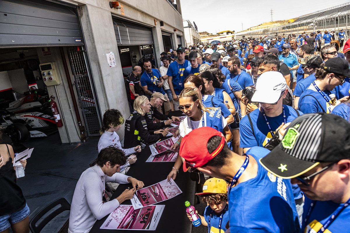 Racing Weekend (@racingweekend23) on Twitter photo El <a href="/NAPARacing/">NAPA Racing</a> Weekend estrena su séptima temporada en <a href="/AragonMotorLand/">MotorLand Aragón</a>.
👉🏽¡Descarga tu invitación gratuita y no te pierdas nada!
📎 cutt.ly/PrpAwWnH El <a href="/NAPARacing/">NAPA Racing</a> Weekend estrena su séptima temporada en <a href="/AragonMotorLand/">MotorLand Aragón</a>.
👉🏽¡Descarga tu invitación gratuita y no te pierdas nada!
📎 cutt.ly/PrpAwWnH