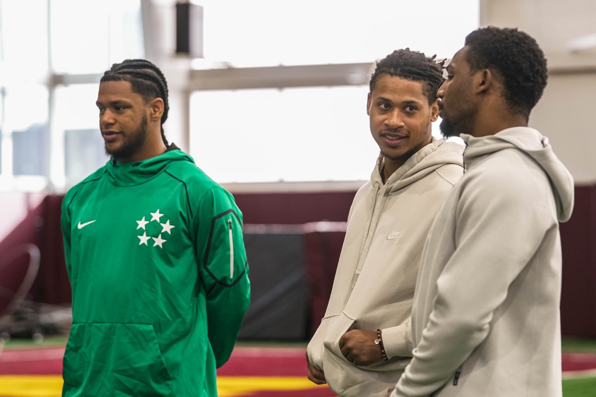 Minnesota Football (@gopherfootball) on Twitter photo A few #pROWGophers pulled up for our <a href="/DTAthletes/">DinkytownAthletes</a> Open Spring Practice yesterday! 🤩
<a href="/T_muhneyy10/">Tyler Johnson</a>
<a href="/JustinWalley_/">Justin Walley🃏</a>
<a href="/EhSpence1/">Elijah Spencer</a>
<a href="/25DanielJackson/">Daniel R Jackson9️⃣</a>
#RTB #SkiUMah #Gophers A few #pROWGophers pulled up for our <a href="/DTAthletes/">DinkytownAthletes</a> Open Spring Practice yesterday! 🤩
<a href="/T_muhneyy10/">Tyler Johnson</a>
<a href="/JustinWalley_/">Justin Walley🃏</a>
<a href="/EhSpence1/">Elijah Spencer</a>
<a href="/25DanielJackson/">Daniel R Jackson9️⃣</a>
#RTB #SkiUMah #Gophers