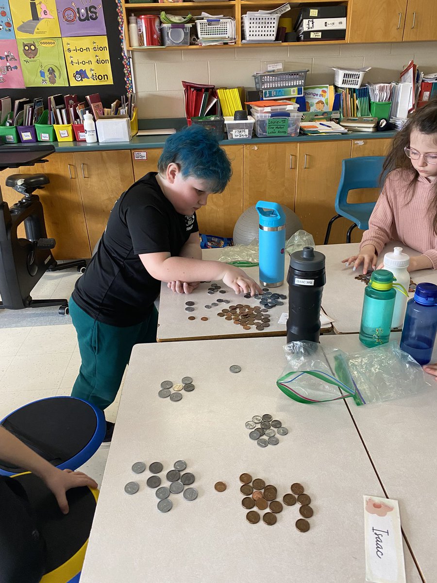 InvernessECA's tweet image. Grade 2s have been busy exploring different ways to create the same amount using coins! This hands-on activity helps them develop their understanding of money &amp;amp; problem-solving skills. A great way to celebrate Math Month by applying real-world math concepts! #SRCEMarchIsMathMonth
