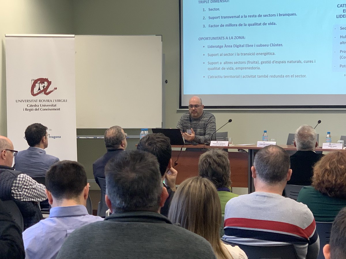 La Càtedra va organitzar ahir la jornada “Centre de dades, energia i impacte territorial" diaridigital.urv.cat/jornada-de-deb…
Agraïm la participació i implicació: <a href="/Dipta_cat/">Diputació de Tarragona</a> <a href="/gencat/">Generalitat de Catalunya</a> <a href="/TICSud/">Clúster TIC Catalunya Sud</a> <a href="/AjuntamentFlix/">Ajuntament de Flix</a> @centredempresesflix