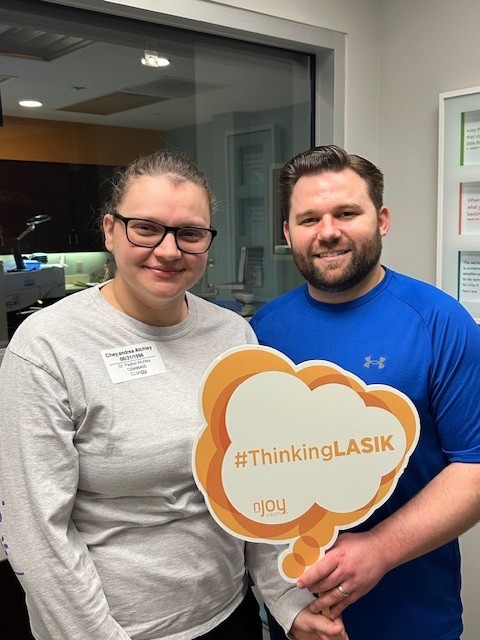nJoyVision's tweet image. 🎉Congratulations to Cheyandrea Atchley on her #LASIK procedure! Cheyandrea is the wife of Dr. Payton Atchley of Duncan Family Eye Care and Marlow Family Eye Care. We are so happy that you are nJoying your new vision! #nJoyVision #LaserVisionCorrection #evoicl #lensreplacement