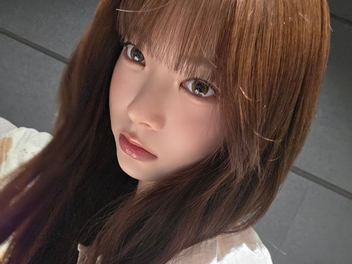 Siapa yang sayang aku? Eits tunggu dulu soalnya aku sayang <a href="/heeseuxn/">heeseung</a> dan <a href="/NlQKl/">riki</a> oppa.