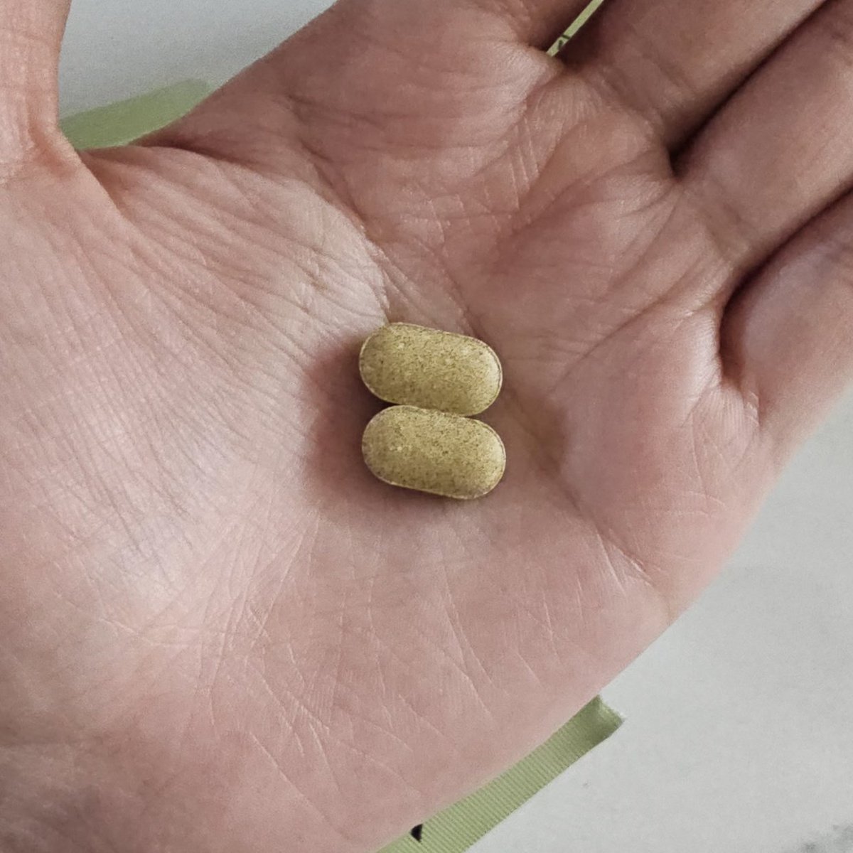 #광고
#rt이벤트

✨️알티 3명 추첨 사진 속 니아르 제품 드립니다✨️

💚니아르 액티포닌 돌외잎💚

다이어트 + 피부 건강을 자기 전에 한 포로 편하게 관리 가능한 제품이에요! 한 포에 두 알 있고 알이 크지 않아서 먹기 쉽고 비린향 같은 것도 없었어요! 운동할 시간 없는 분들에게도 추천👍