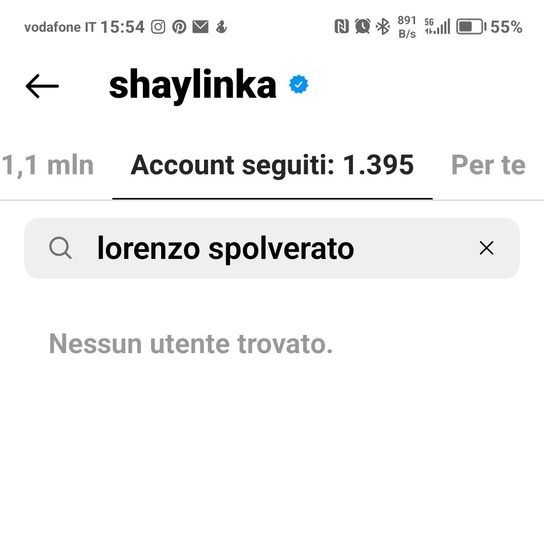 Maria42353055's tweet photo. Ahi ahi ahi 😂
#Shalla lha già mollato
#GrandeFratello https://t.co/MeupTNC6U7