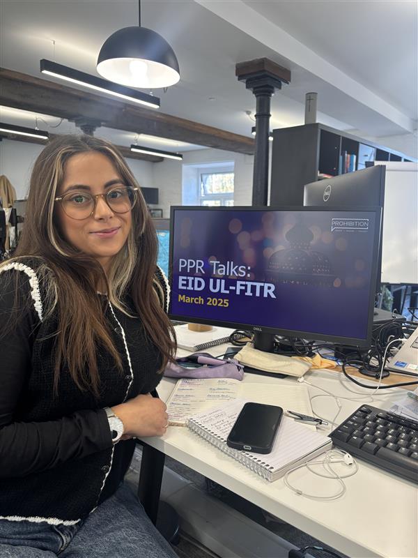 We had a special edition month-end melee today with the lovely Sarah talking about all things Eid. 

And of course, the Mele wouldn't be complete without a lovely team lunch, supplied by  wheely_indian_food. 

#March #TeamLunch