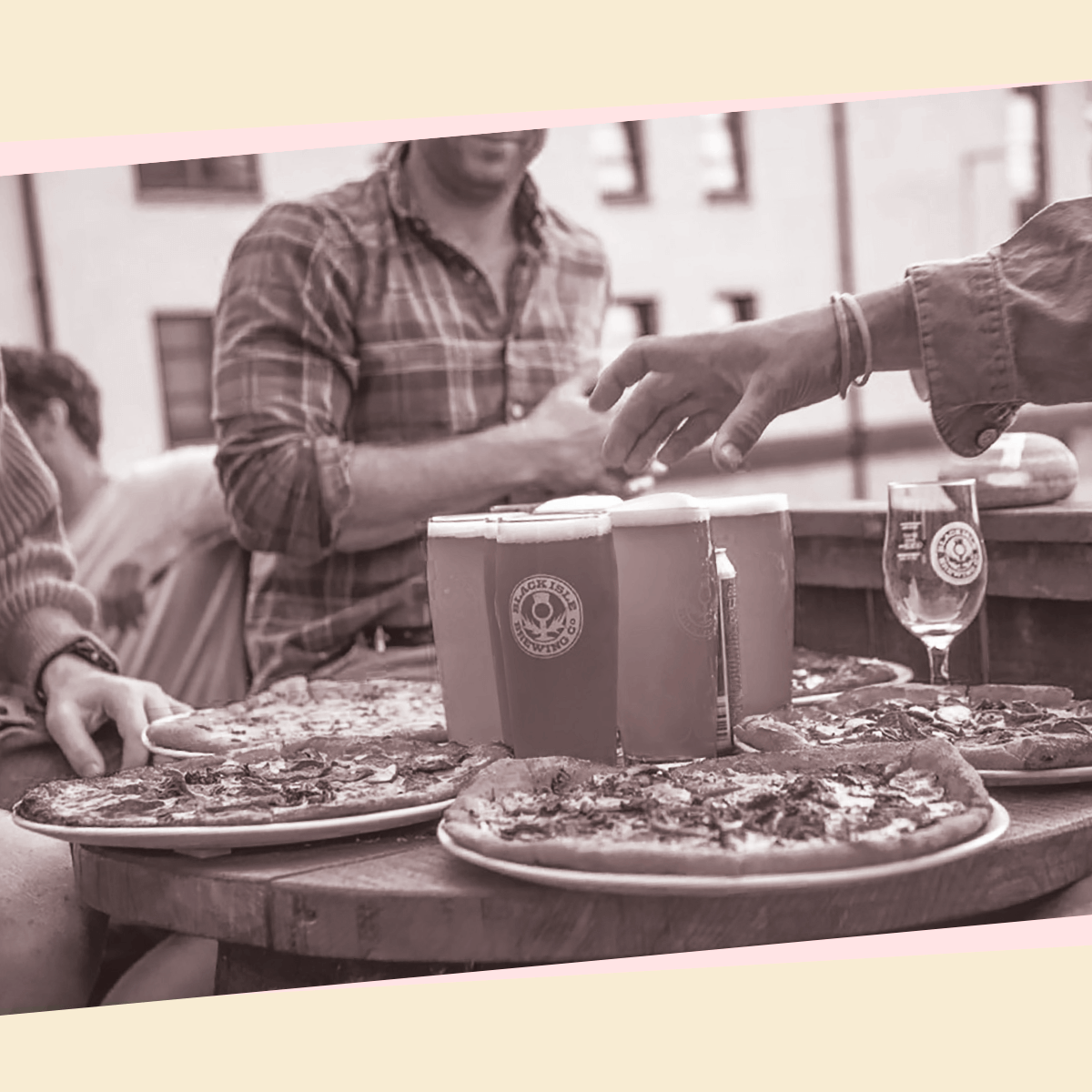 Ferment Magazine ❤️ 🇺🇦 (@fermenthq) on Twitter photo In the second of his four-part series, @ATJbeer writes that
a pub’s menu marks our graduation from winter to spring 📋🌞🙌
🤓 Read on page 62 in this month's issue
📸: <a href="/BlackIsleBeer/">Black Isle Brewery</a>
#fermentmagazine #beer52 #pubforallseasons #craftbeer In the second of his four-part series, @ATJbeer writes that
a pub’s menu marks our graduation from winter to spring 📋🌞🙌
🤓 Read on page 62 in this month's issue
📸: <a href="/BlackIsleBeer/">Black Isle Brewery</a>
#fermentmagazine #beer52 #pubforallseasons #craftbeer