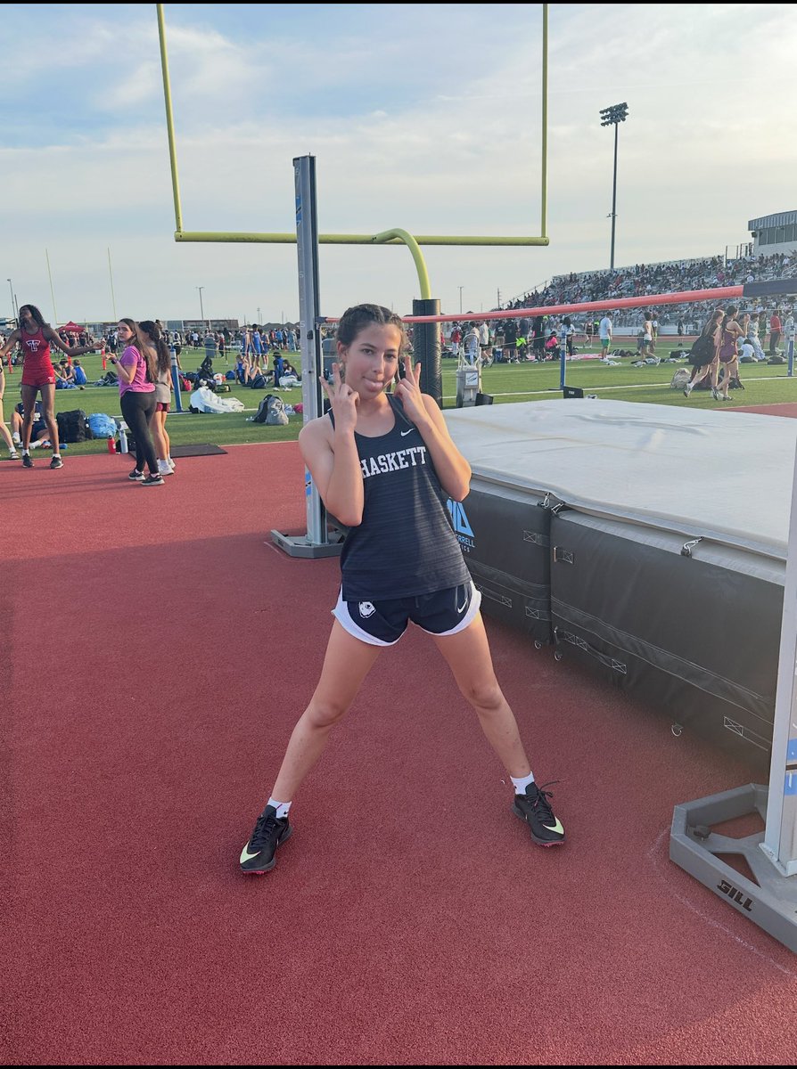 Coach Brownlee (@coachbrownlee1) on Twitter photo Congratulations to 8th graders Addison Fail and Rileigh Watson on their 1st and 2nd place finishes in high jump and the 400m dash in this year’s district track meet!!! We are proud of you ladies 🥳
<a href="/HJH_Athletics/">Husky Athletics</a> <a href="/HaskettJH/">Haskett Junior High</a> Congratulations to 8th graders Addison Fail and Rileigh Watson on their 1st and 2nd place finishes in high jump and the 400m dash in this year’s district track meet!!! We are proud of you ladies 🥳
<a href="/HJH_Athletics/">Husky Athletics</a> <a href="/HaskettJH/">Haskett Junior High</a>