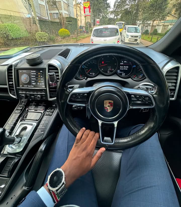 Kotsocha_ke's tweet image. Going home to my Kamba babe 😃