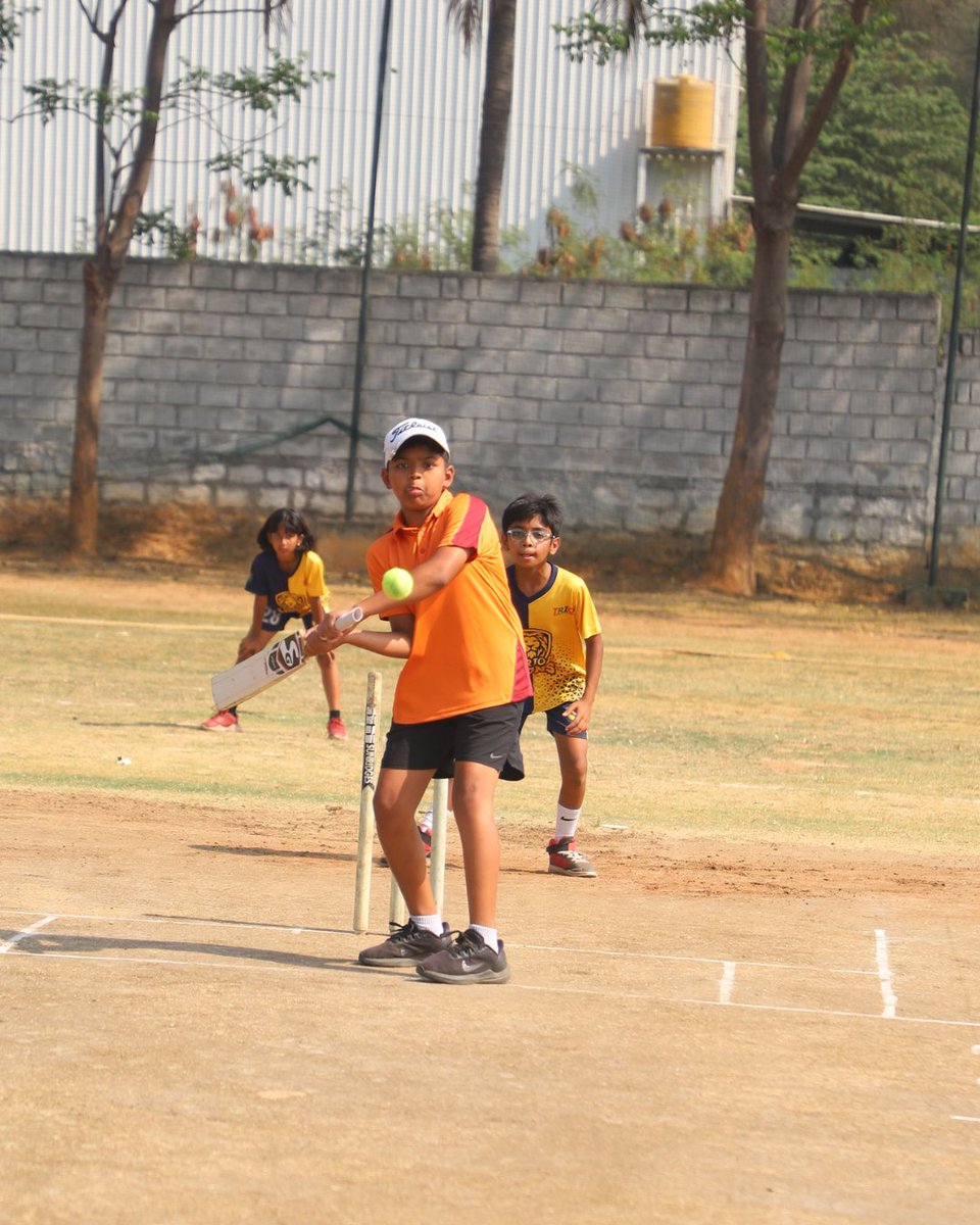 Stonehill_SIS's tweet image. With the Cricket IPL season well underway, our Under-11 cricket team had a series of their own at Pendleton Park for the BAASC tournament, facing off against TRIO World Academy, Legacy School, and Bangalore International School!
#StonehillSports #JuniorCricket #GoStonehillTigers